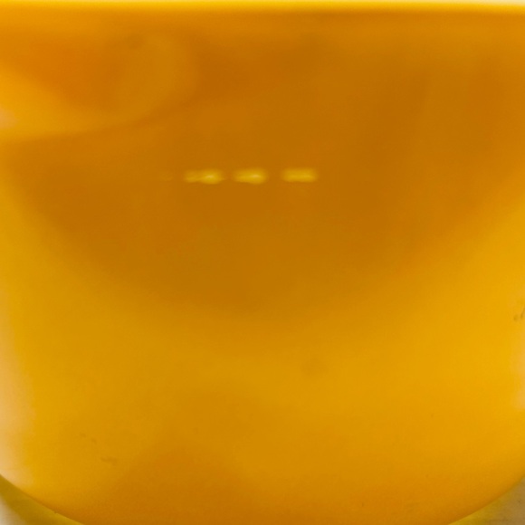 Pyrex Old Orchard 1 quart round casserole dish. #473. Great used condition. - Picture 7 of 7